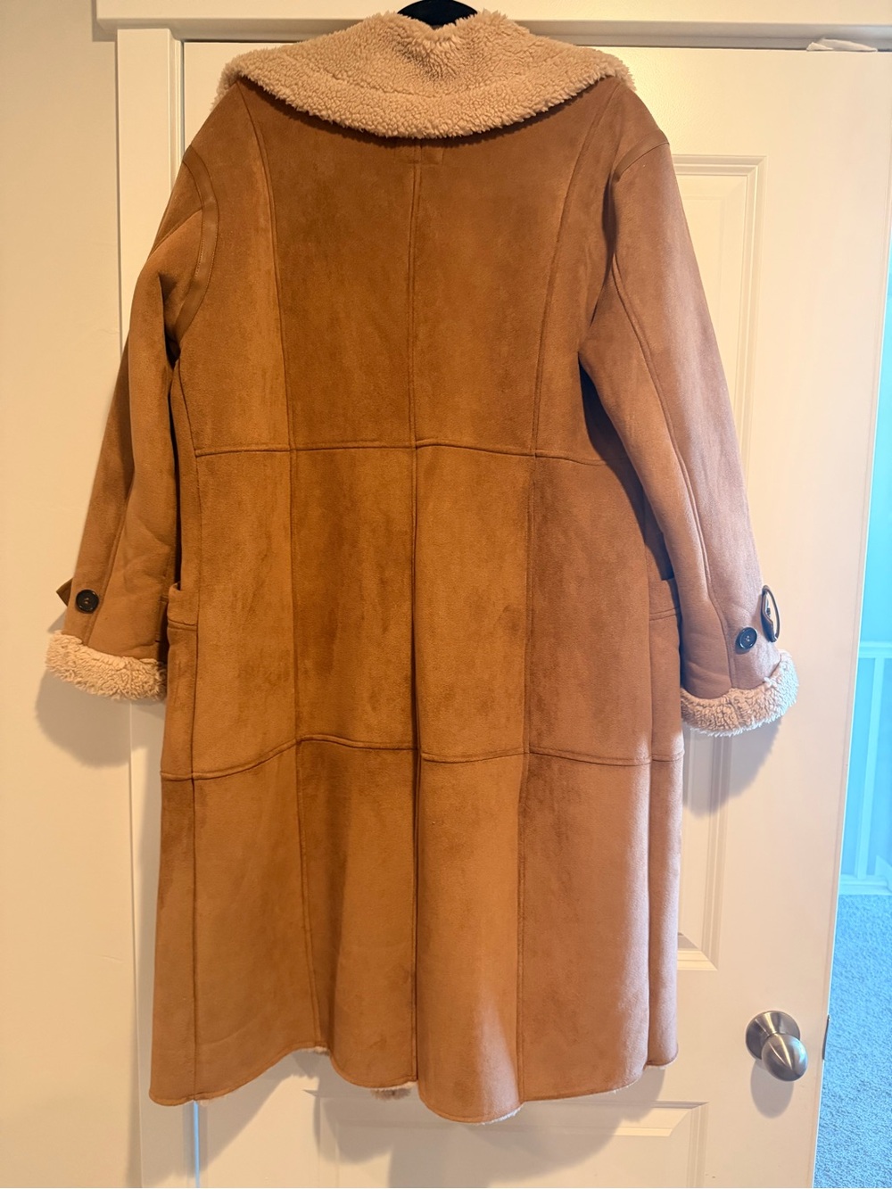 Avec Les Filles Brown Shearling Coat with Cream Trimmed Collar - Picture 4 of 5
